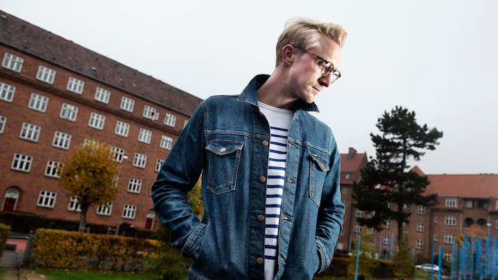Forældreløs og helt alene